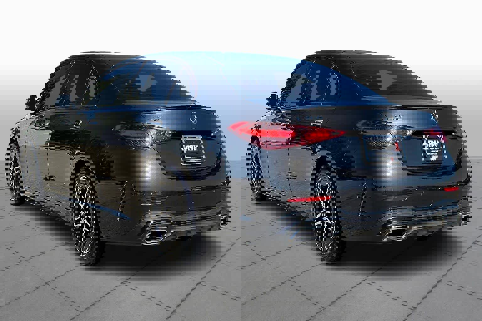 Used 2023 Mercedes-Benz C 300 Sedan image 11