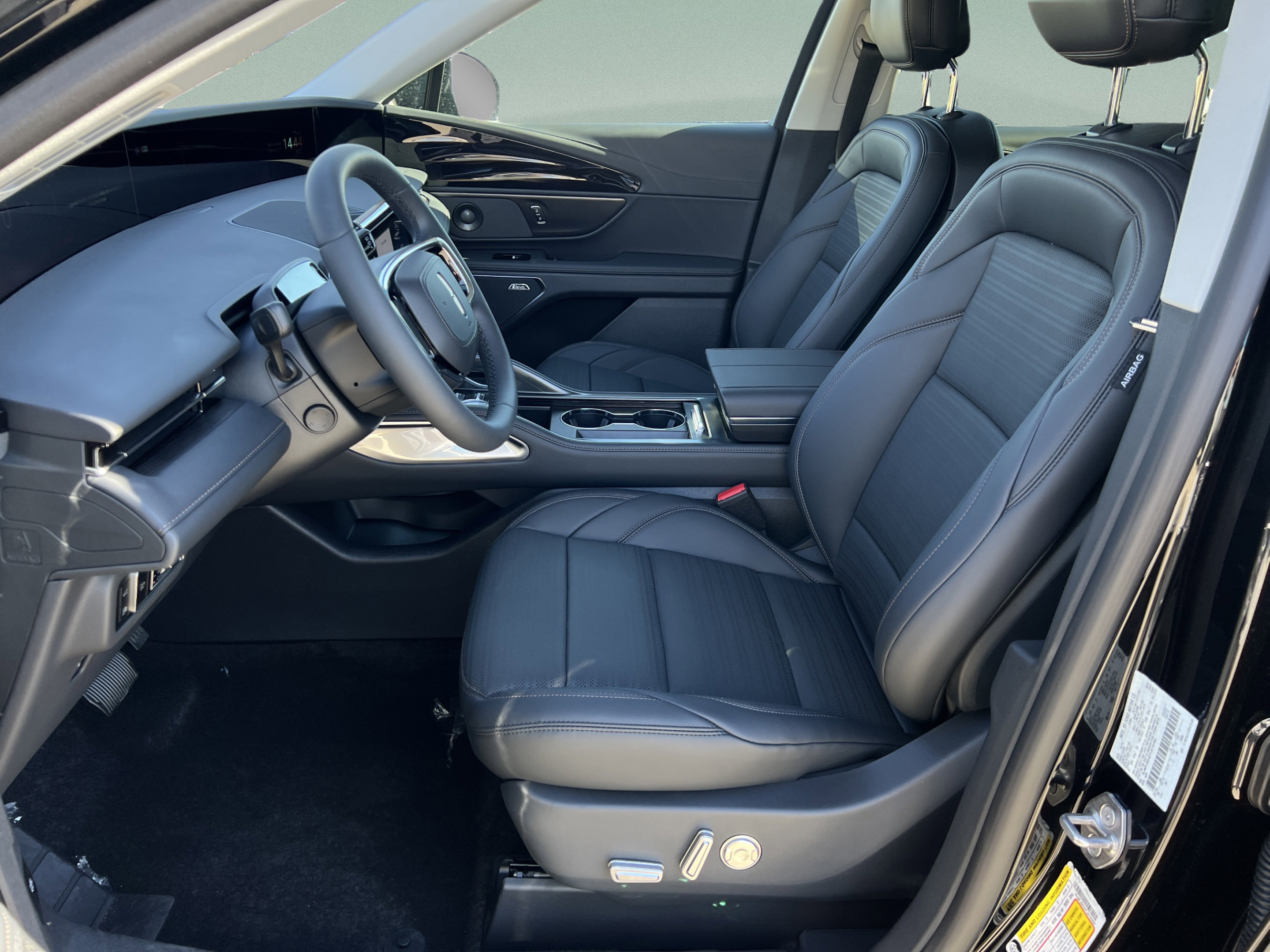 New 2026 Lincoln Nautilus Reserve w/ Jet Appearance Package AWD/4WD image 20