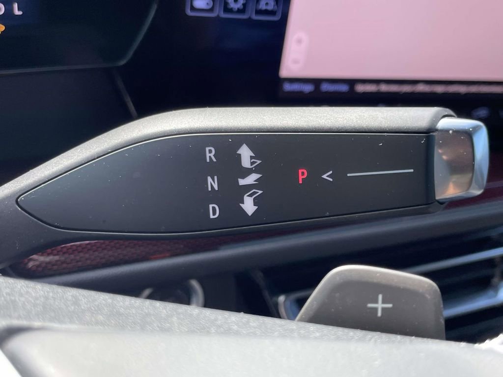 Used 2024 Chevrolet Traverse Z71 w/ Enhanced Driving Package image 25