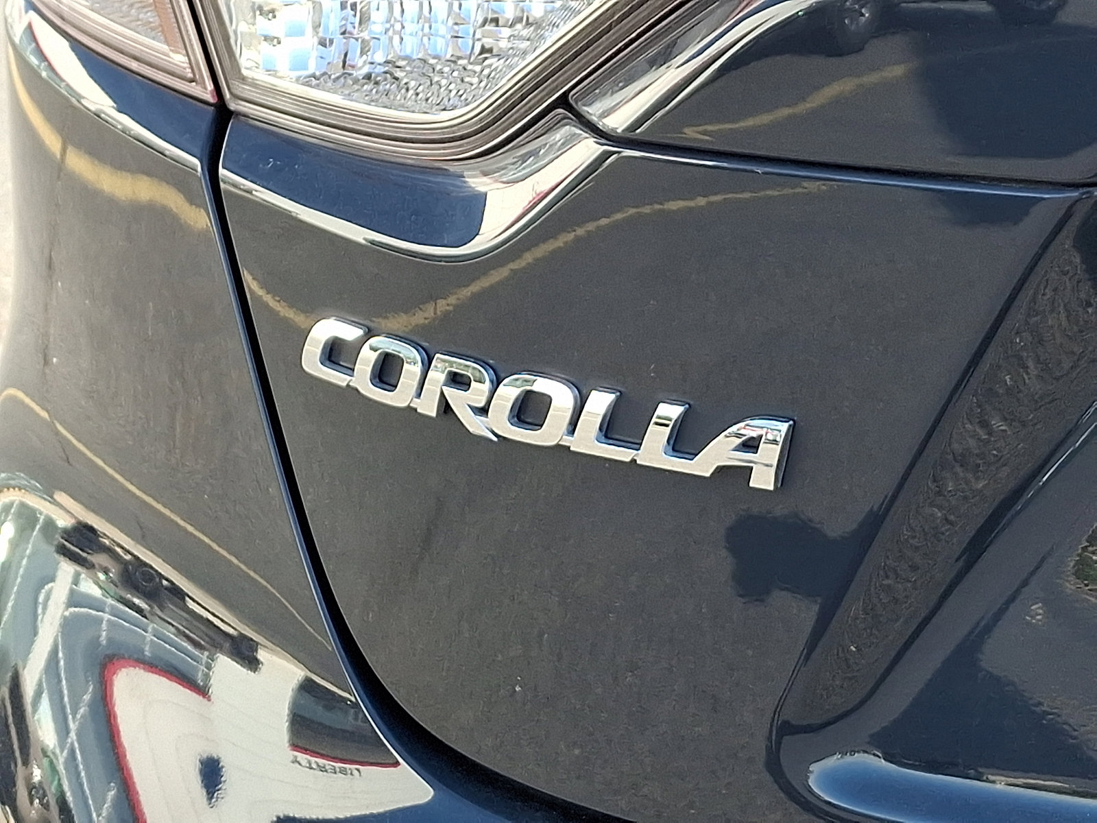 Used 2024 Toyota Corolla LE image 30
