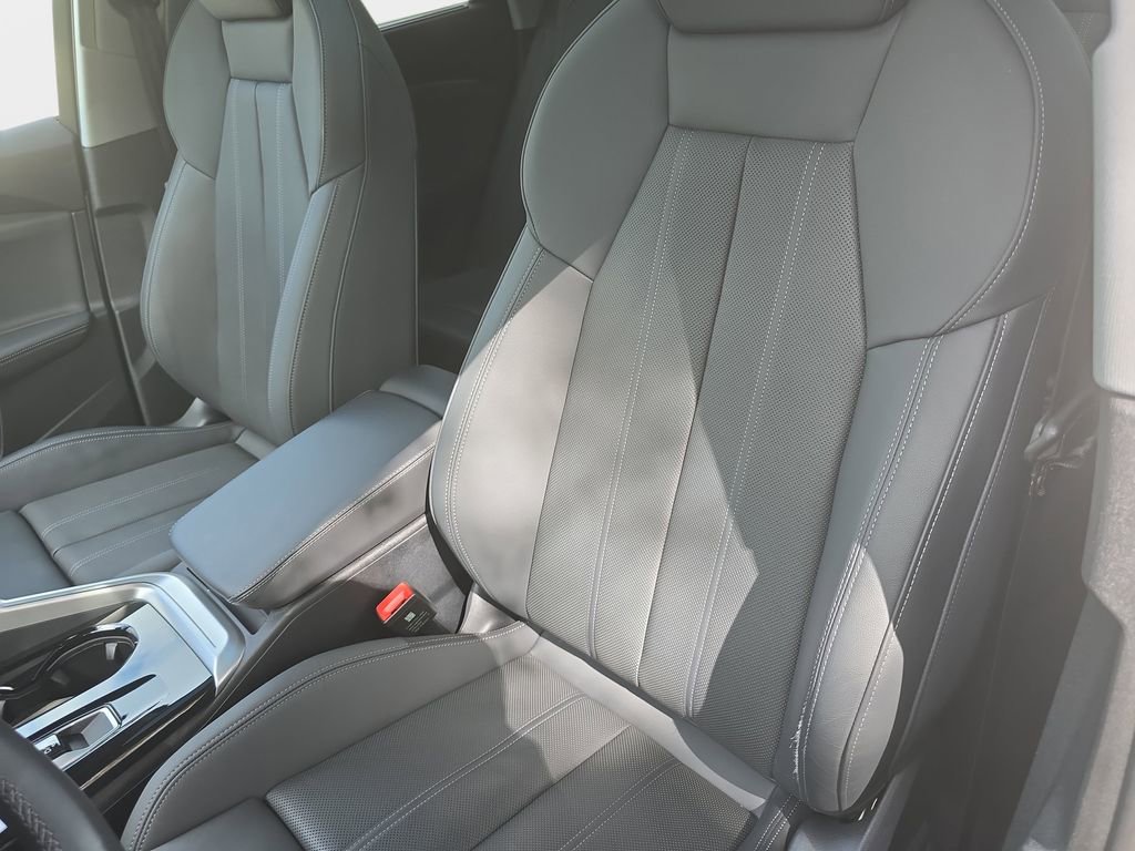 Certified 2025 Audi Q5 Premium Plus w/ Premium Plus image 23