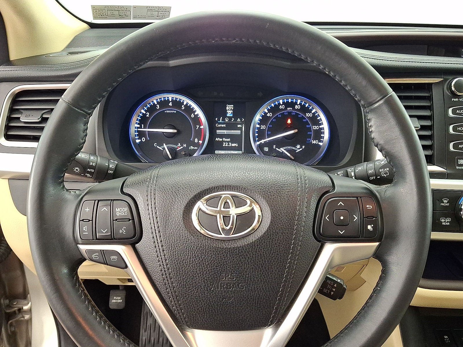 Used 2015 Toyota Highlander Limited AWD/4WD image 8