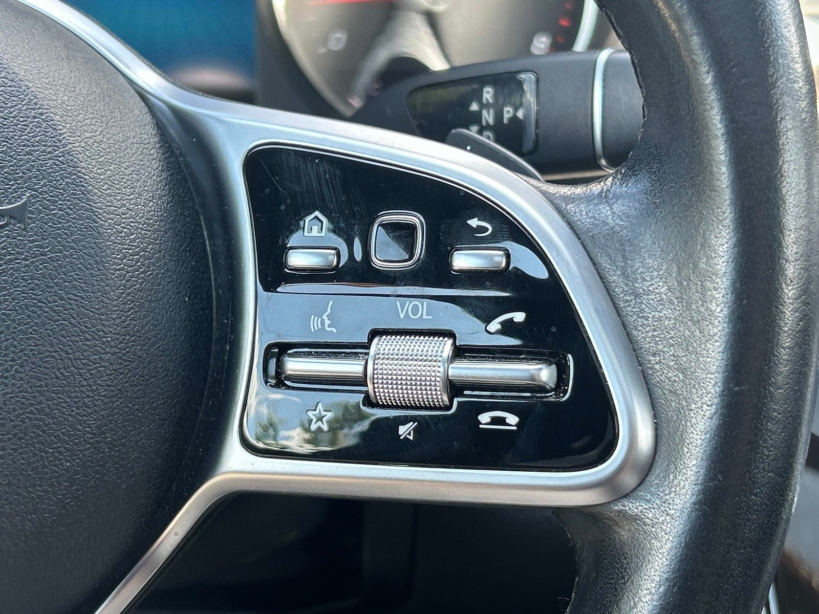 Used 2019 Mercedes-Benz C 300 4MATIC Sedan image 22