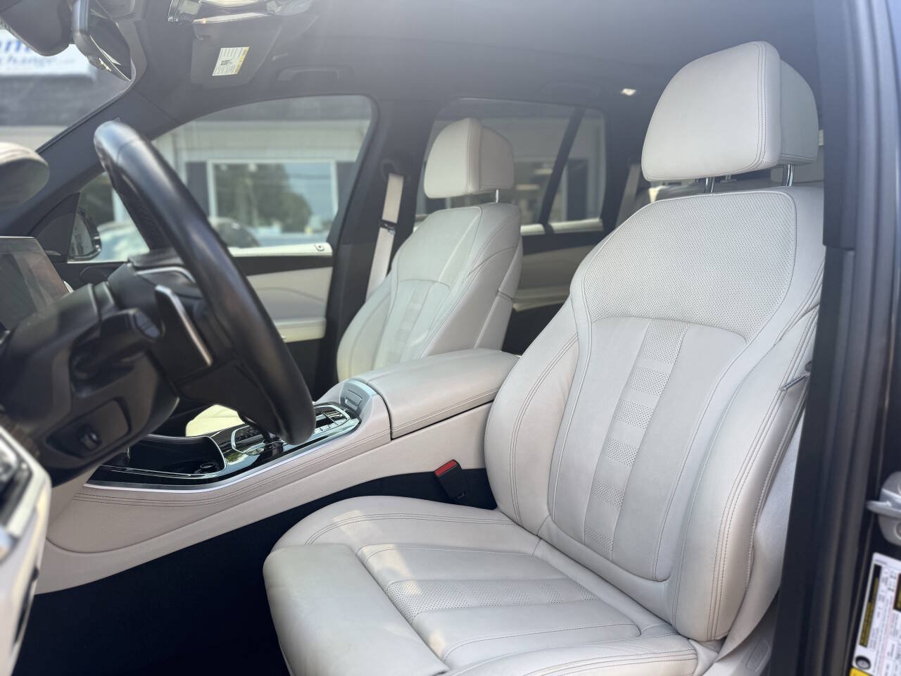 Used 2019 BMW X5 xDrive40i AWD/4WD image 11
