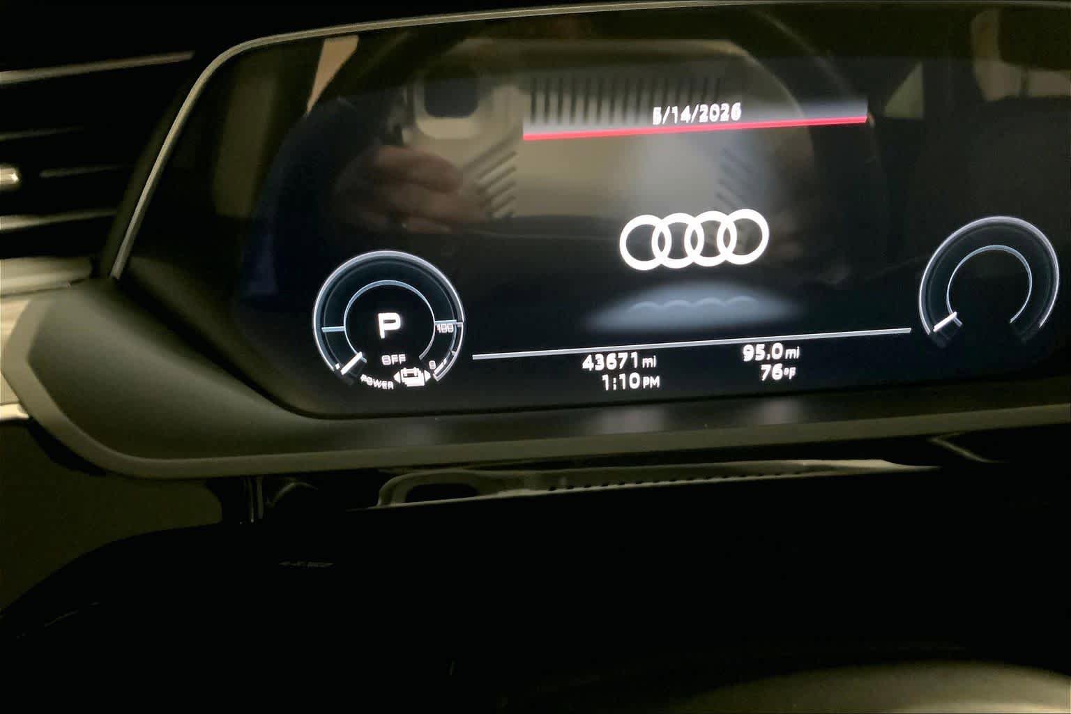 Used 2022 Audi e-tron Premium Plus AWD/4WD image 25