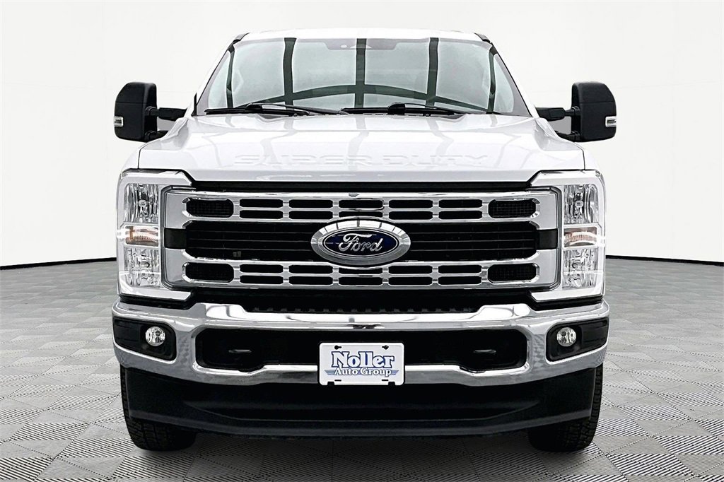 Used 2024 Ford F250 XLT w/ FX4 Off-Road Package image 3