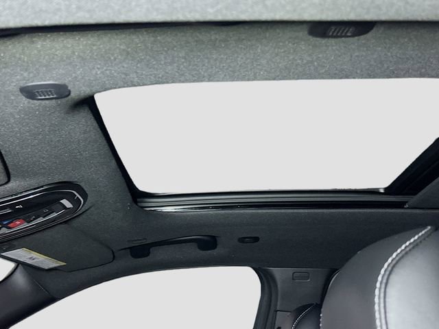 New 2025 Jeep Grand Cherokee Limited w/ Luxury Tech Group II image 25