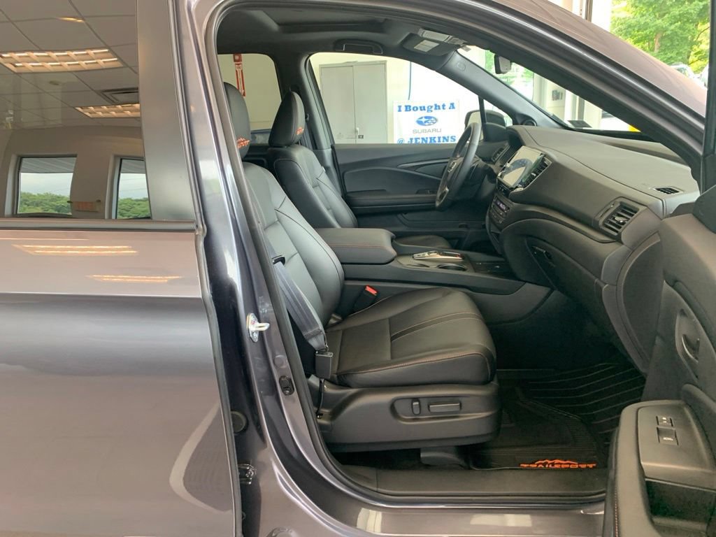Used 2025 Honda Ridgeline TrailSport image 20