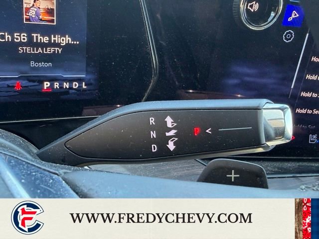 Used 2025 Chevrolet Suburban Premier AWD/4WD image 20