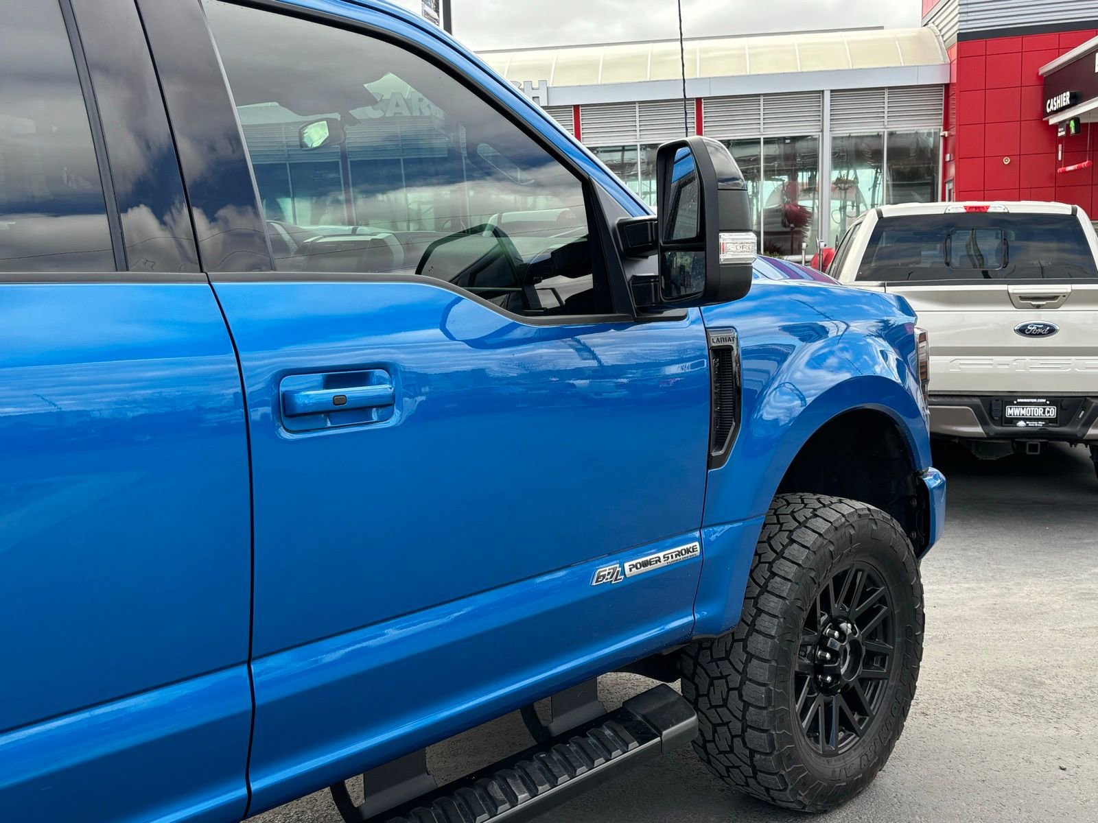 Used 2021 Ford F350 Lariat image 7