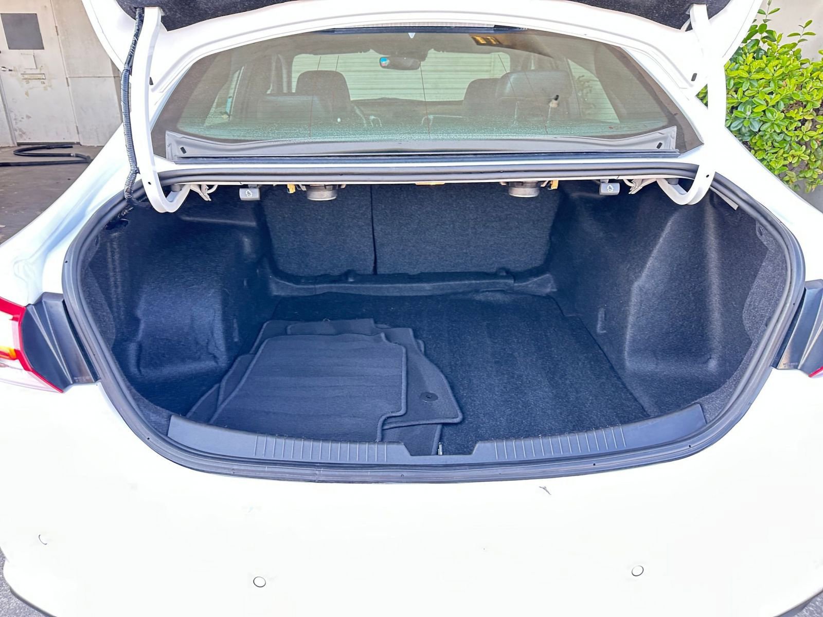 Used 2024 Chevrolet Malibu LT image 31