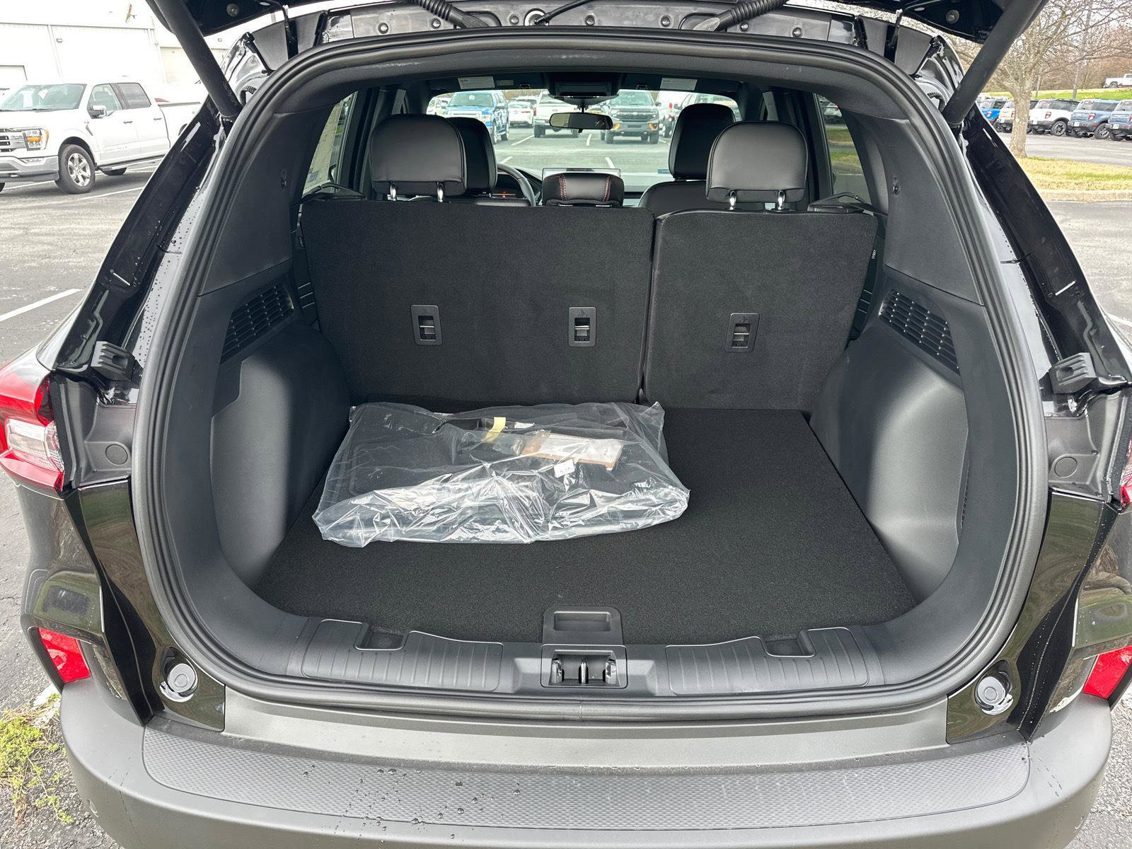 New 2026 Ford Escape ST-Line w/ Tech Pack #1 image 7