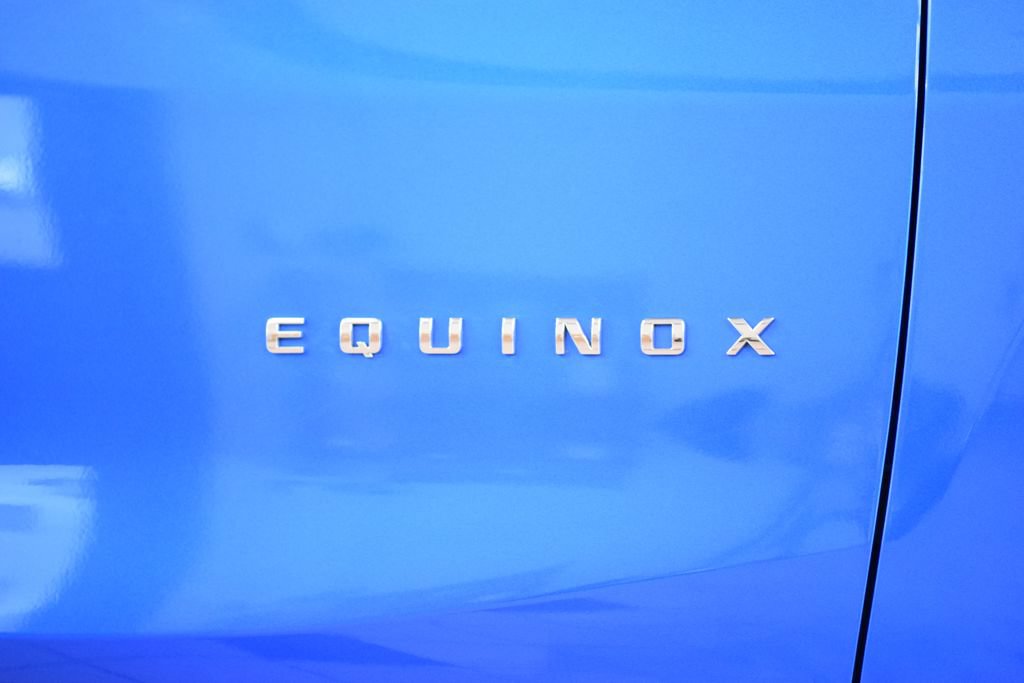 Used 2024 Chevrolet Equinox Premier AWD/4WD image 16