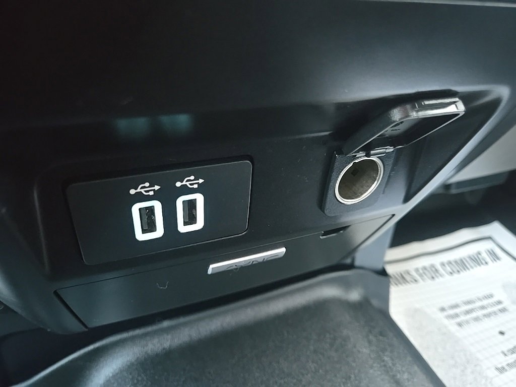 Used 2015 Ford F150 XLT image 60