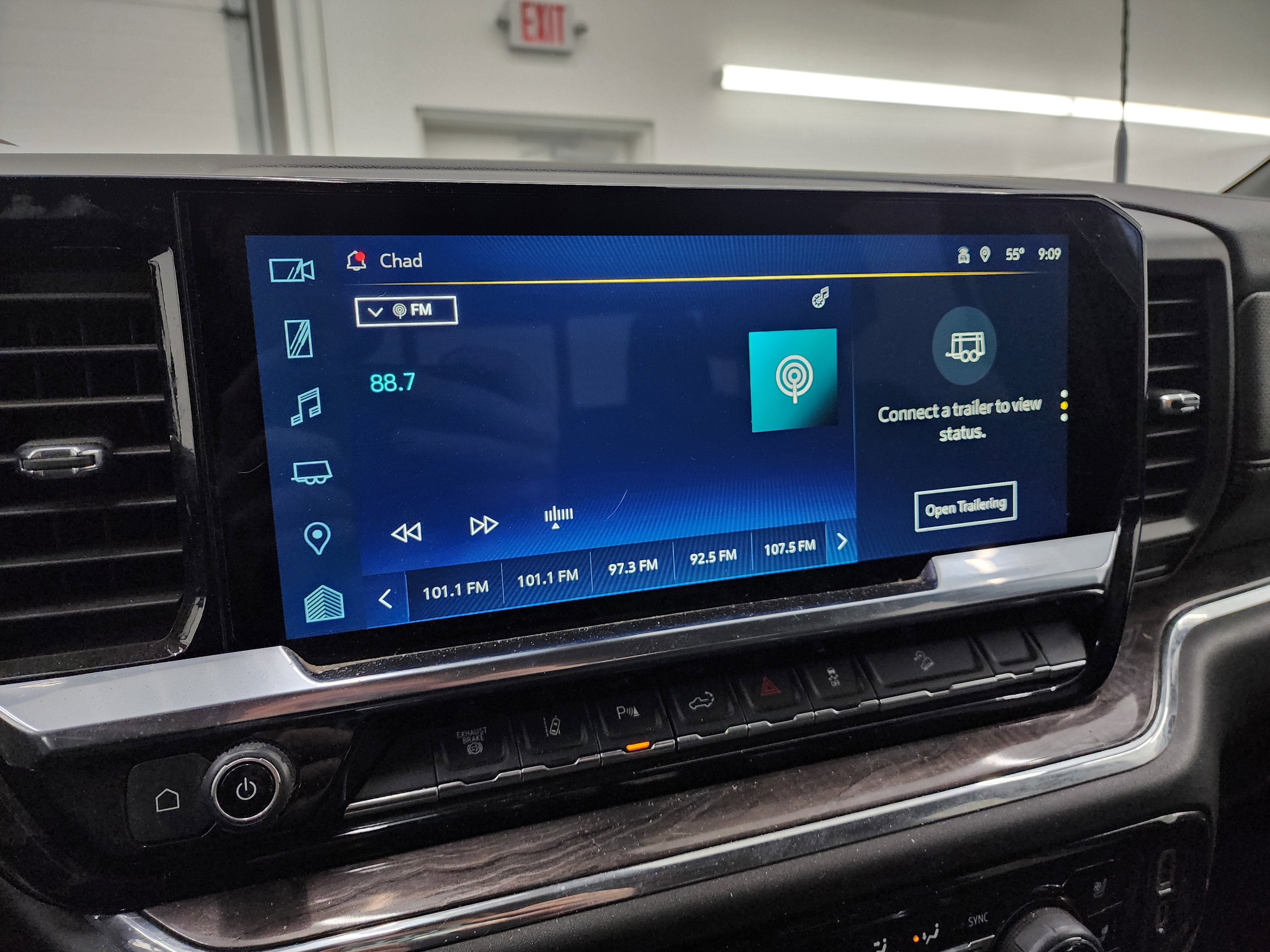 Used 2024 Chevrolet Silverado 2500 LTZ w/ LTZ Plus Package image 11