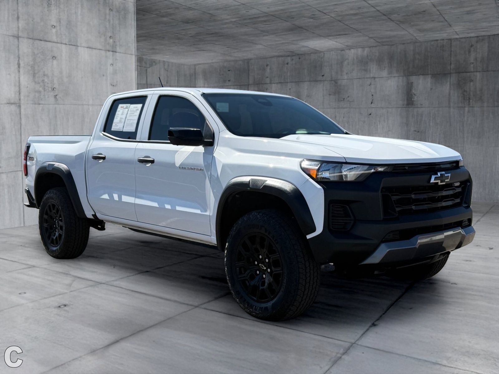 Certified 2024 Chevrolet Colorado Trail Boss w/ Technology Package AWD/4WD image 7