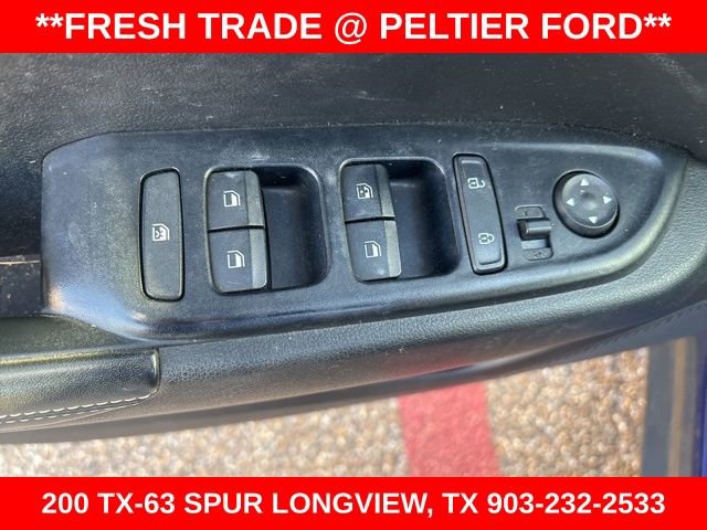 Used 2023 Hyundai Venue Limited image 7