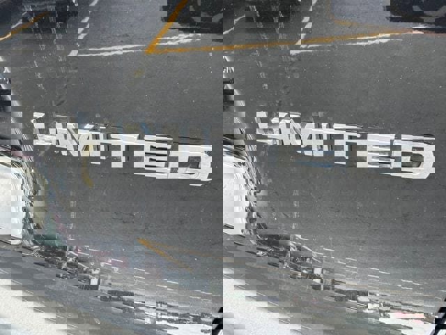 Used 2022 Jeep Cherokee Limited w/ Mopar Interior Package image 51