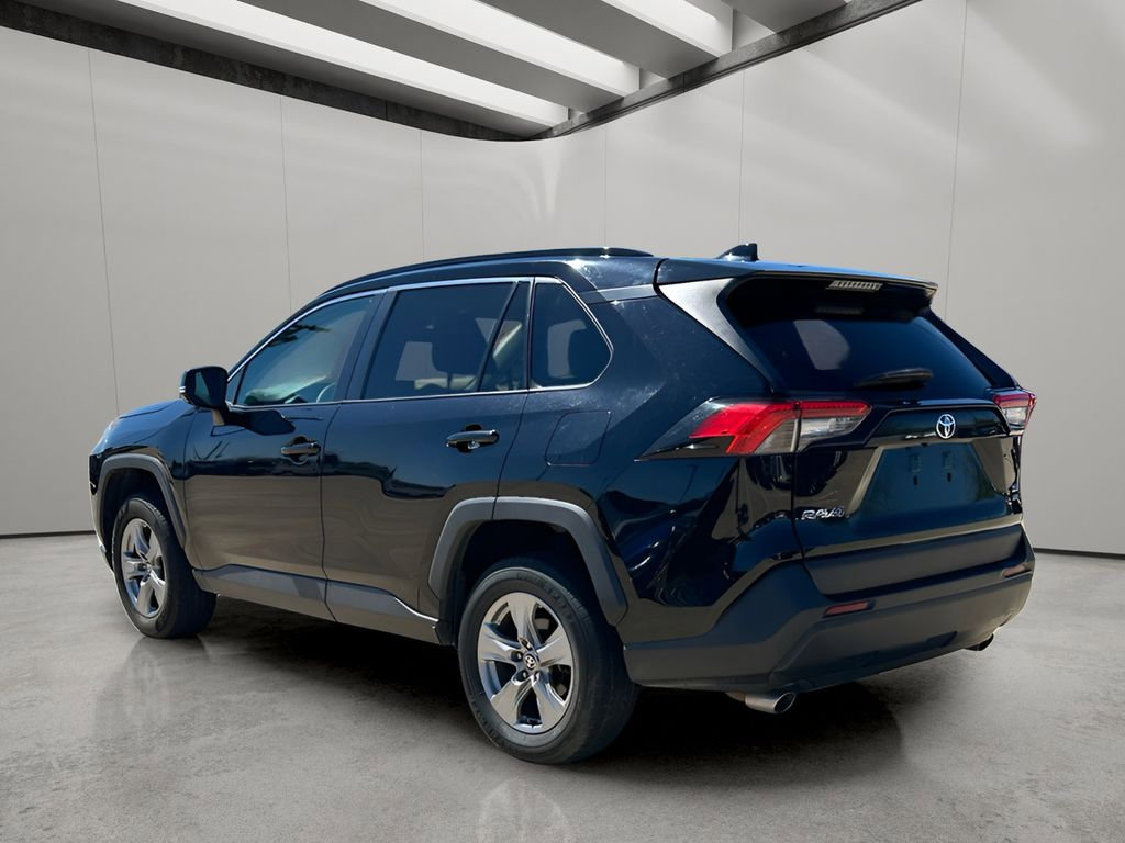 Used 2022 Toyota RAV4 XLE AWD/4WD image 13