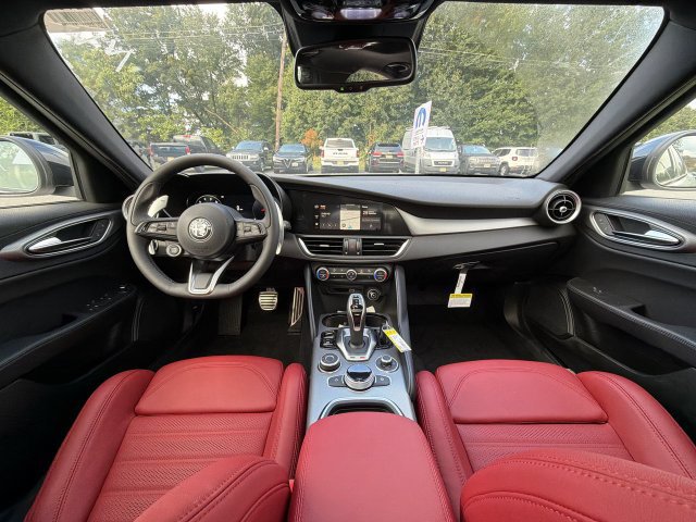 New 2026 Alfa Romeo Giulia AWD w/ Driving Assist Package image 12