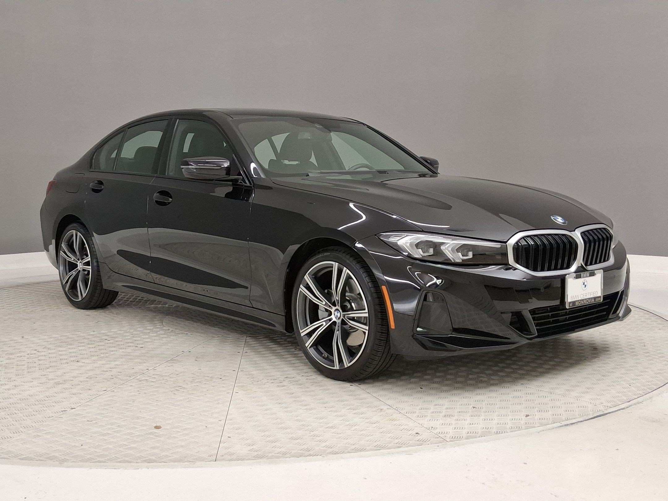 Certified 2023 BMW 330i Sedan w/ Convenience Package RWD image 5