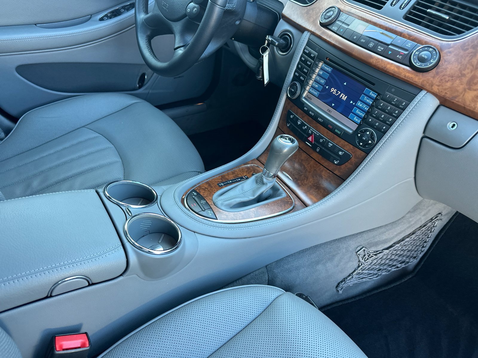 Used 2006 Mercedes-Benz CLS 500 image 15