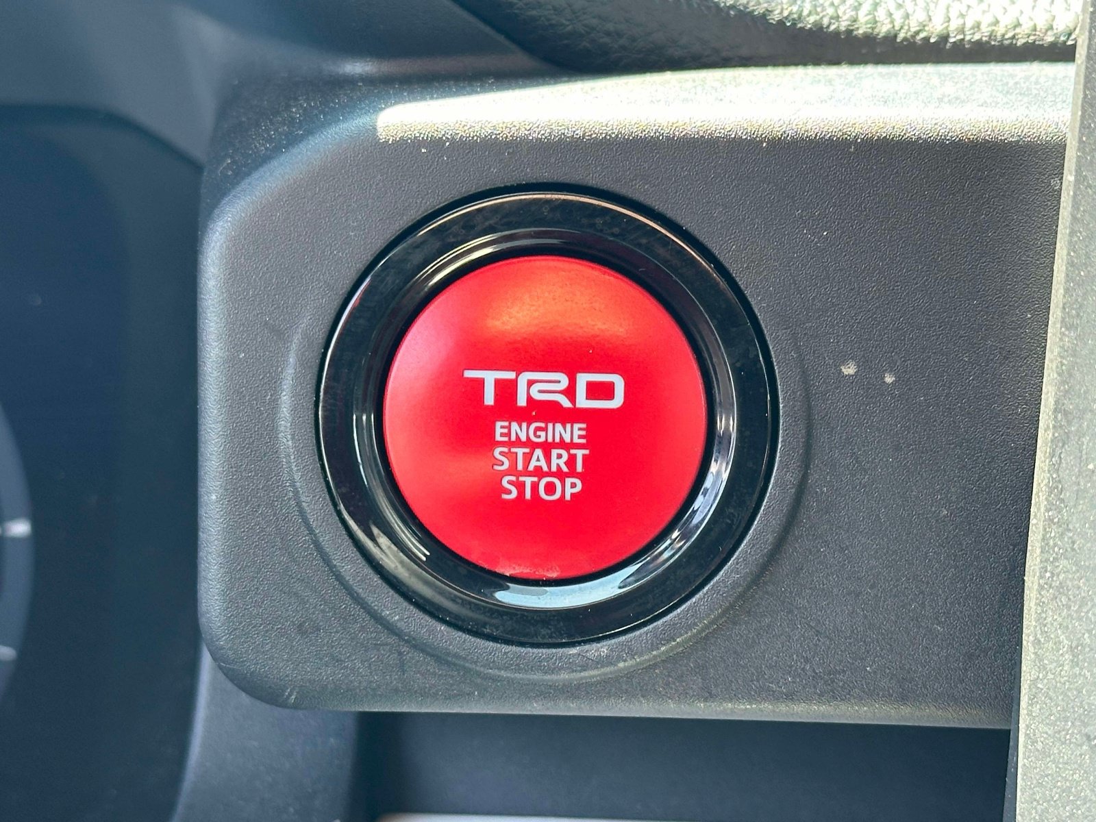 Used 2024 Toyota Tacoma TRD Off-Road AWD/4WD image 29