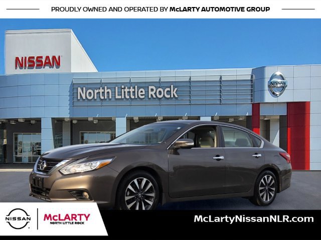 Used 2016 Nissan Altima 2.5 SL w/ 2.5 Technology Package