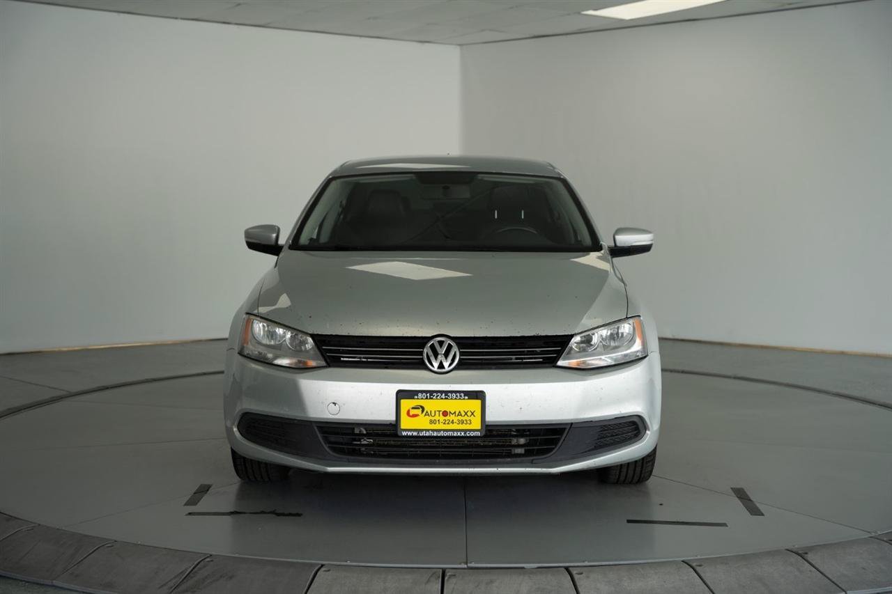 Used 2013 Volkswagen Jetta TDI FWD image 2