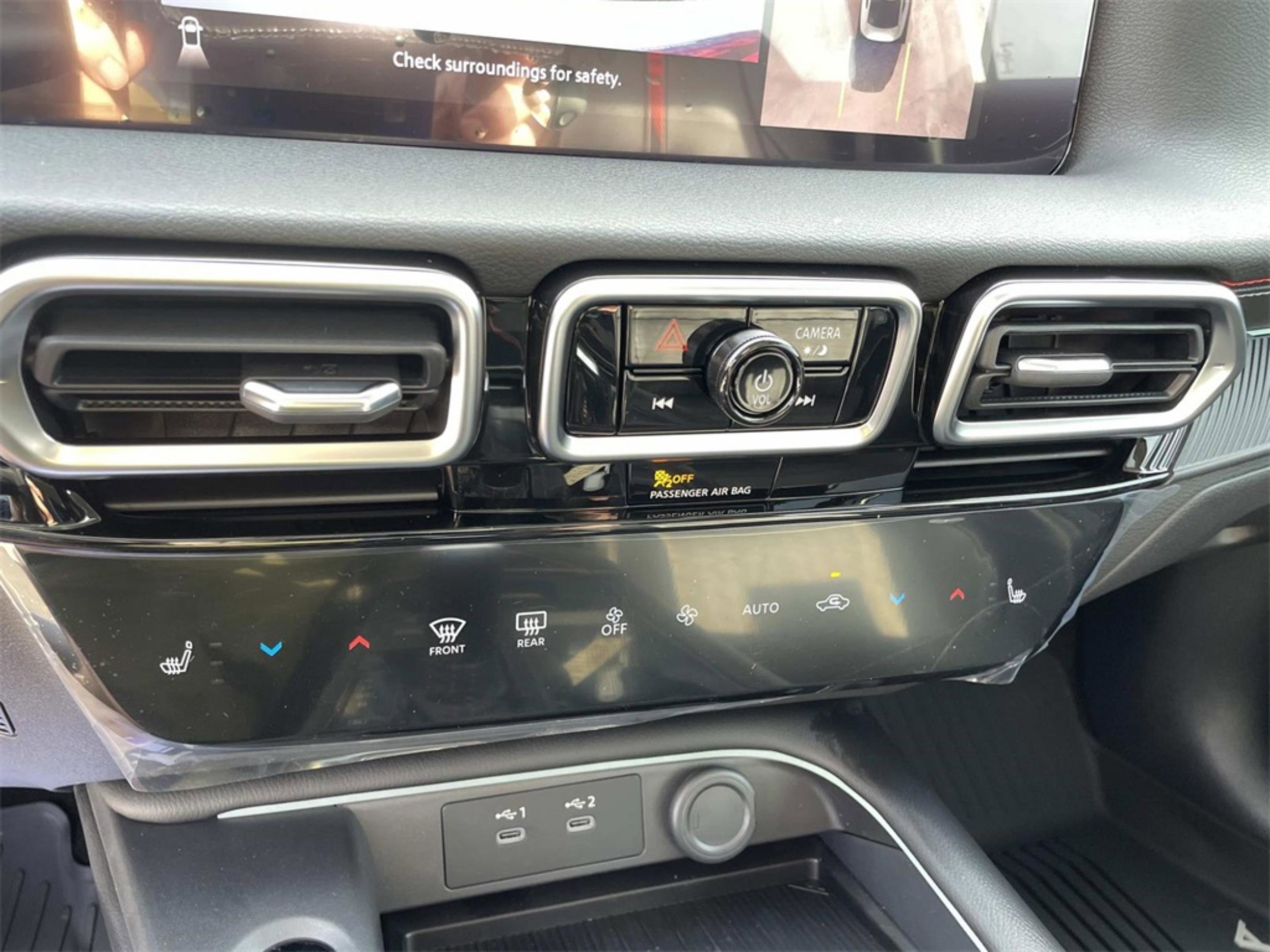 New 2026 Nissan Sentra SR w/ SR Premium Package image 28