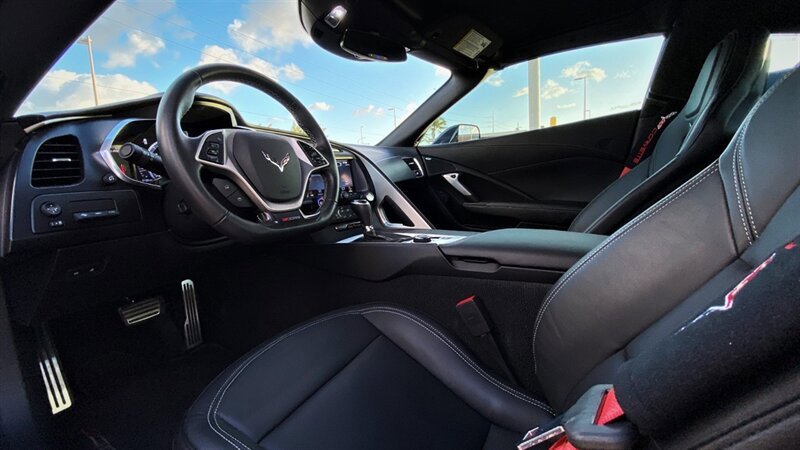 Used 2019 Chevrolet Corvette Z06 RWD image 10