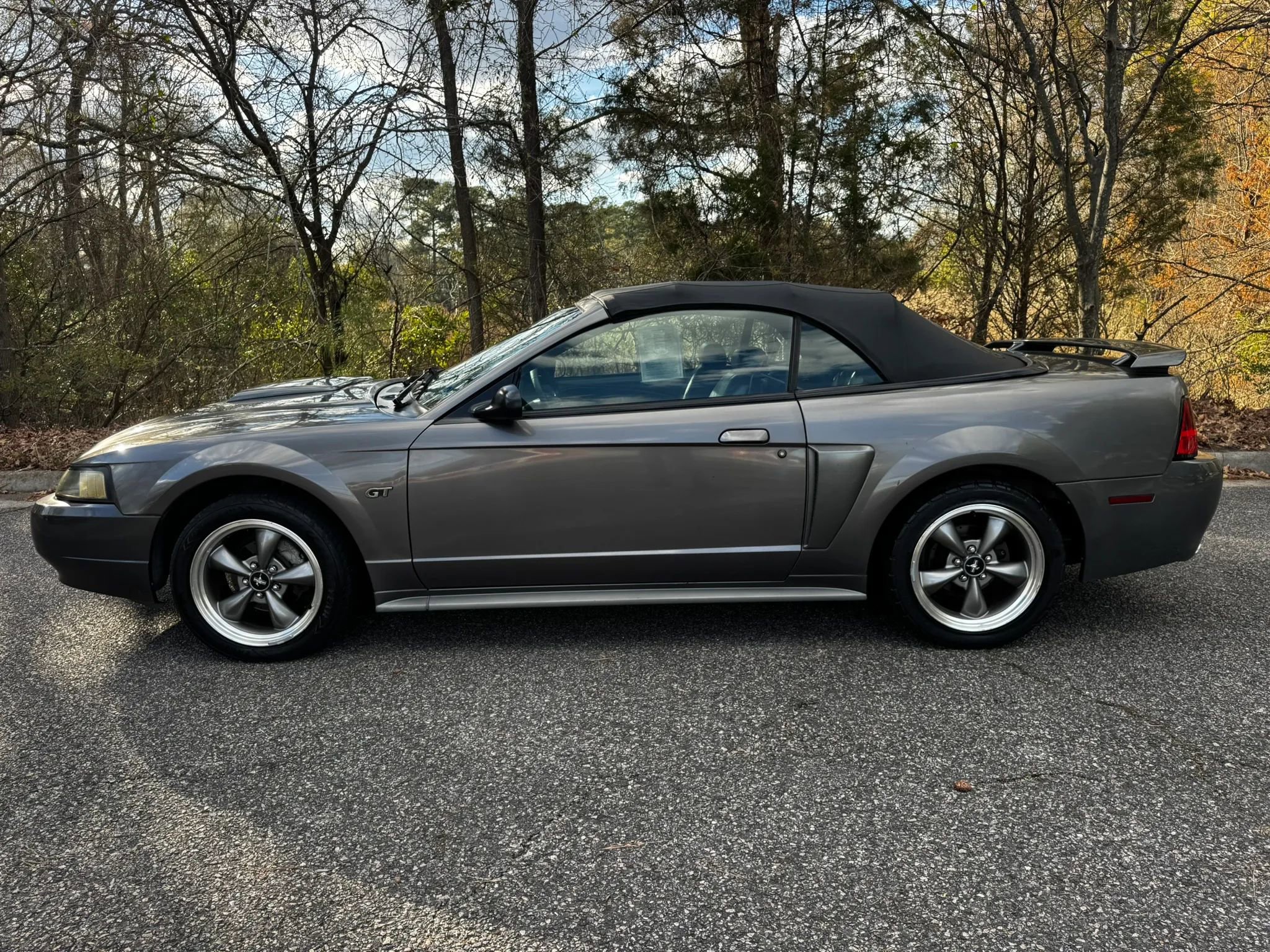 Used 2003 Ford Mustang GT image 2