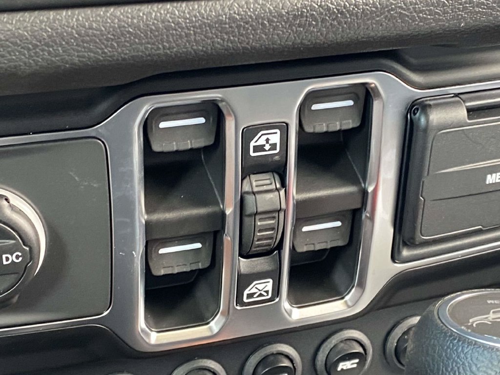 New 2026 Jeep Gladiator Sport AWD/4WD image 18