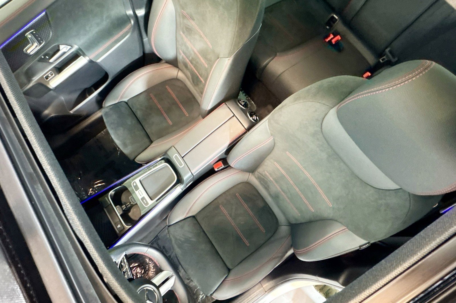 Certified 2025 Mercedes-Benz GLA 250 4MATIC image 20