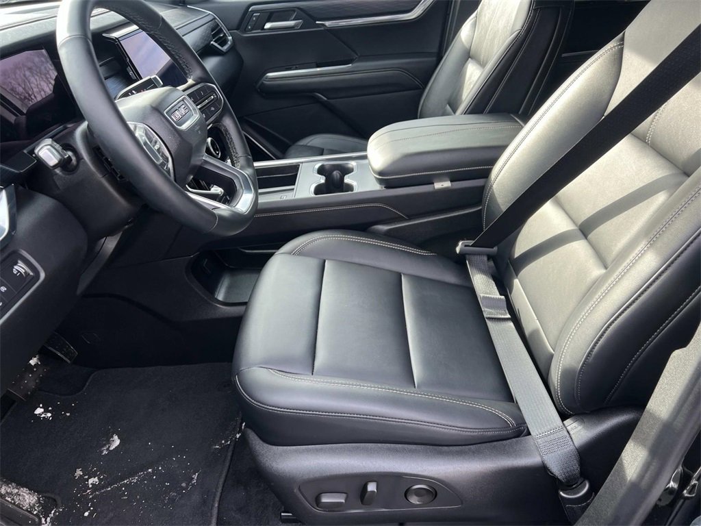 Certified 2024 GMC Acadia Elevation w/ Luxury Package image 18