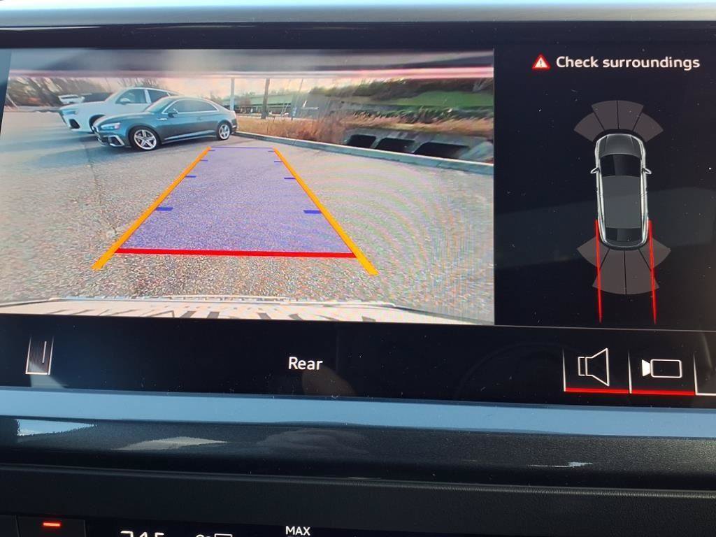 New 2025 Audi Q4 e-tron Premium Plus AWD/4WD image 17