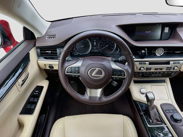 Used 2017 Lexus ES 350 w/ Accessory Package 2 FWD image 16