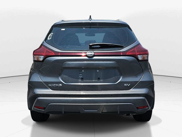 Used 2022 Nissan Kicks SV FWD image 4