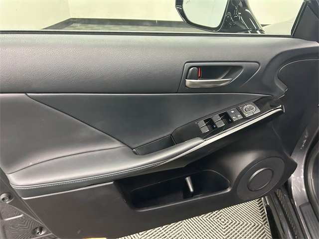 Certified 2025 Lexus IS 300 F Sport image 9
