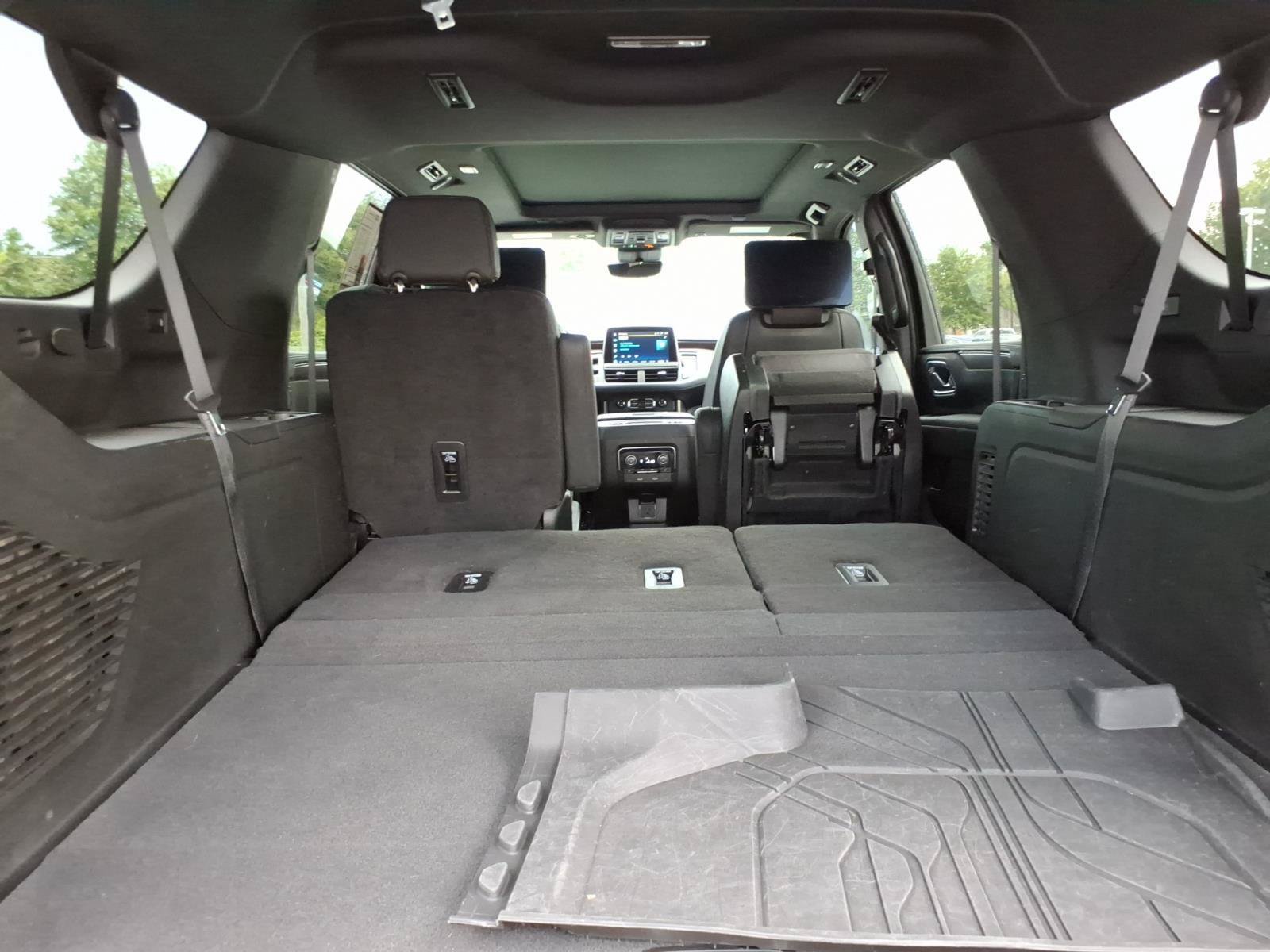Used 2024 Chevrolet Suburban High Country w/ Advanced Technology Package AWD/4WD image 30