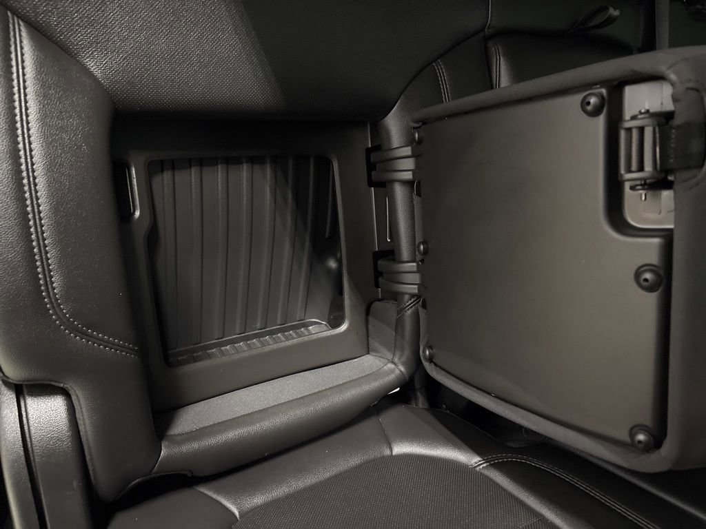 Used 2020 Chevrolet Silverado 1500 LTZ image 35