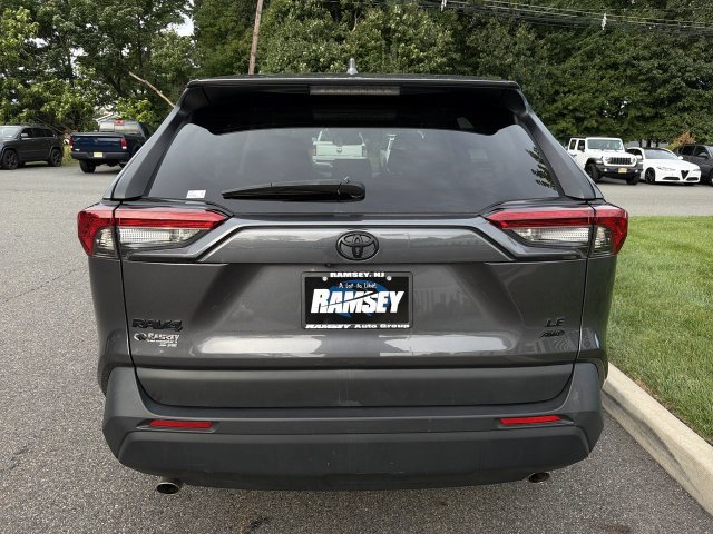 Used 2024 Toyota RAV4 LE AWD/4WD image 25