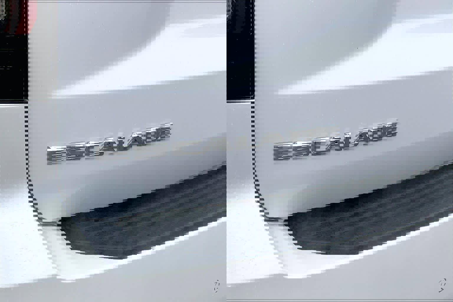 Used 2023 Cadillac Escalade V w/ Heavy-Duty Trailer Package image 9