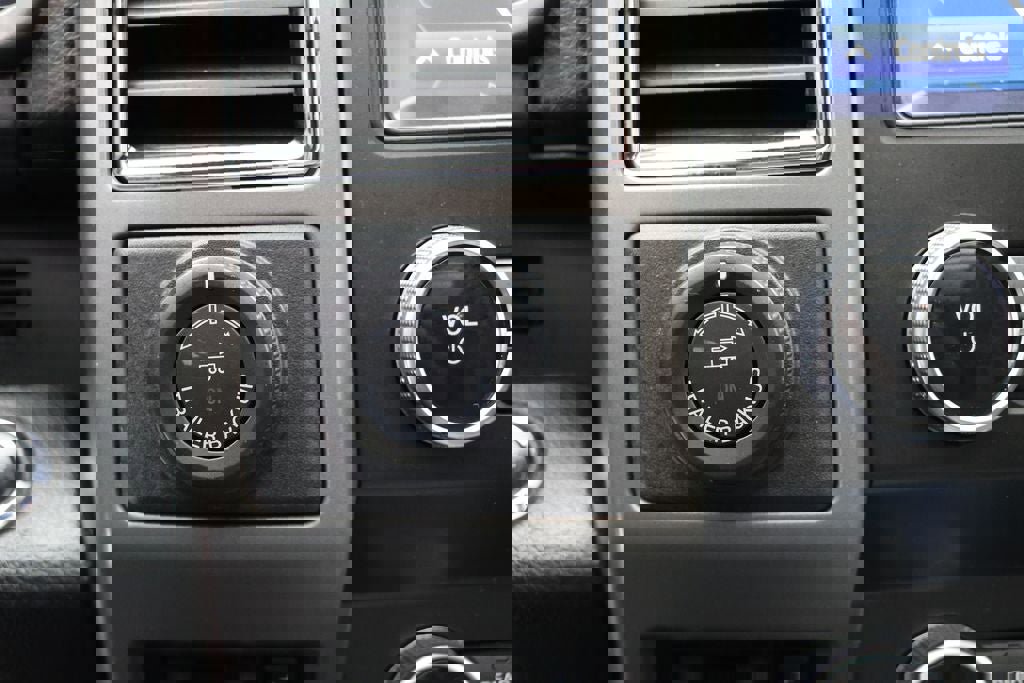 Used 2021 Ford Expedition Max XLT image 29