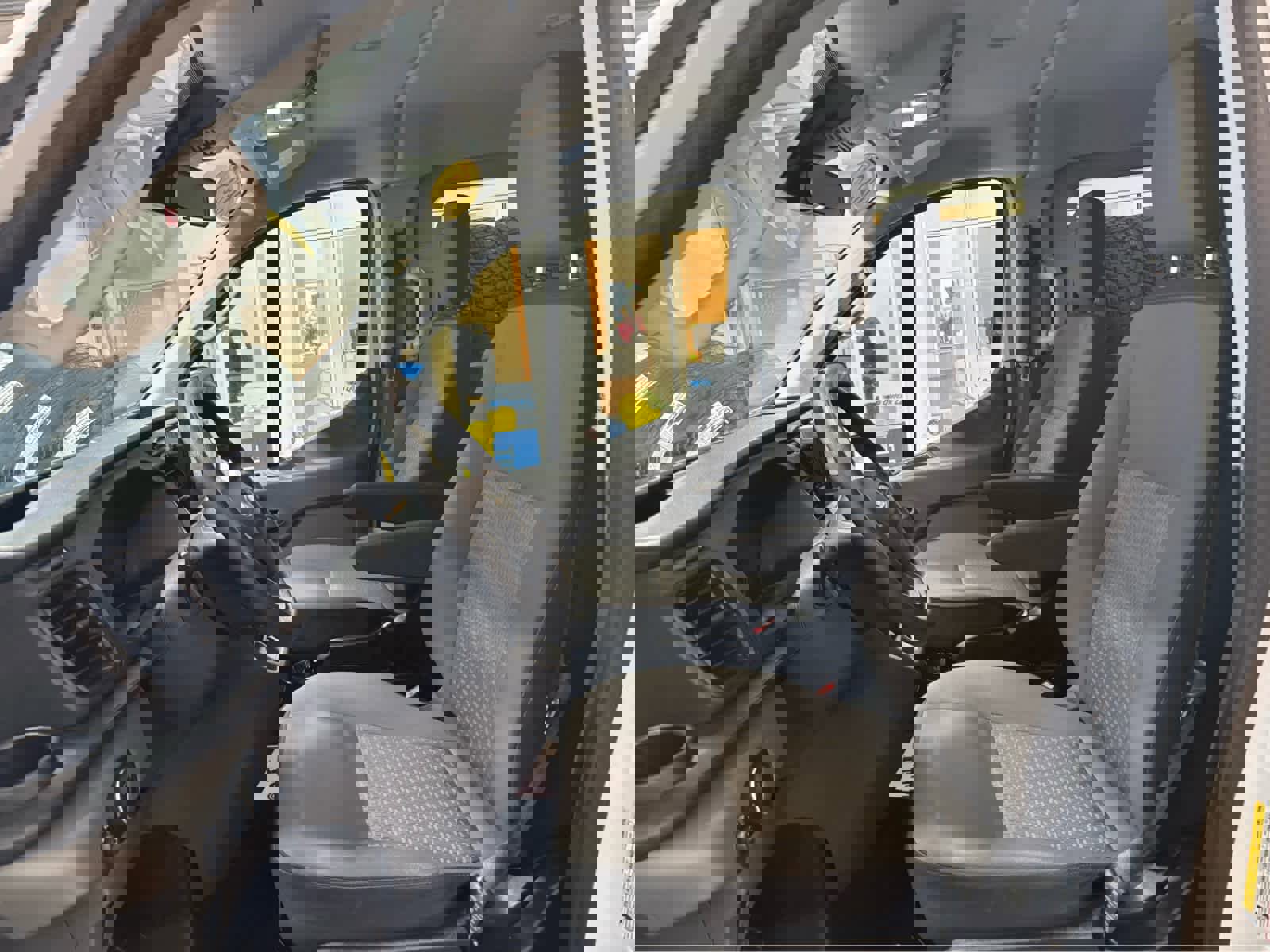 Used 2025 Ford Transit 350 XLT image 32