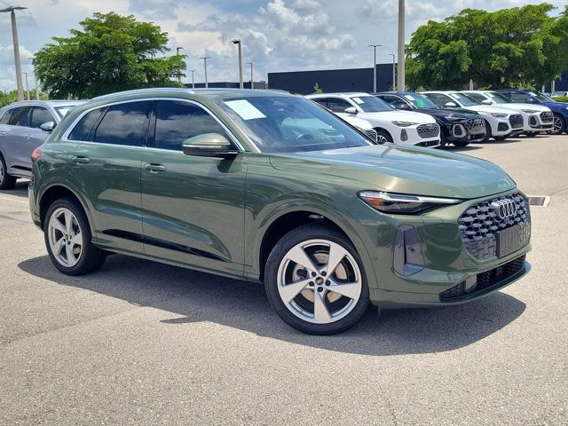 Certified 2025 Audi Q5 Premium w/ Premium Plus AWD/4WD image 31