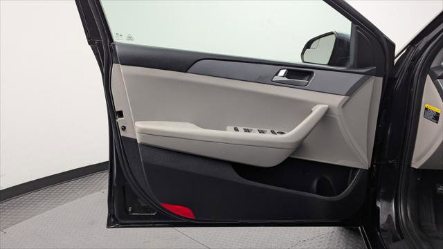 Used 2017 Hyundai Sonata SE image 13