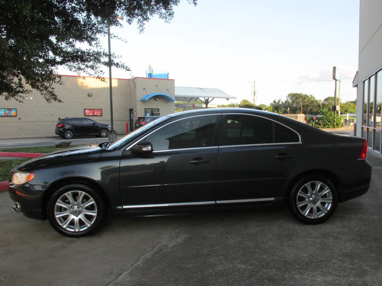 Used 2010 Volvo S80 3.2 image 5