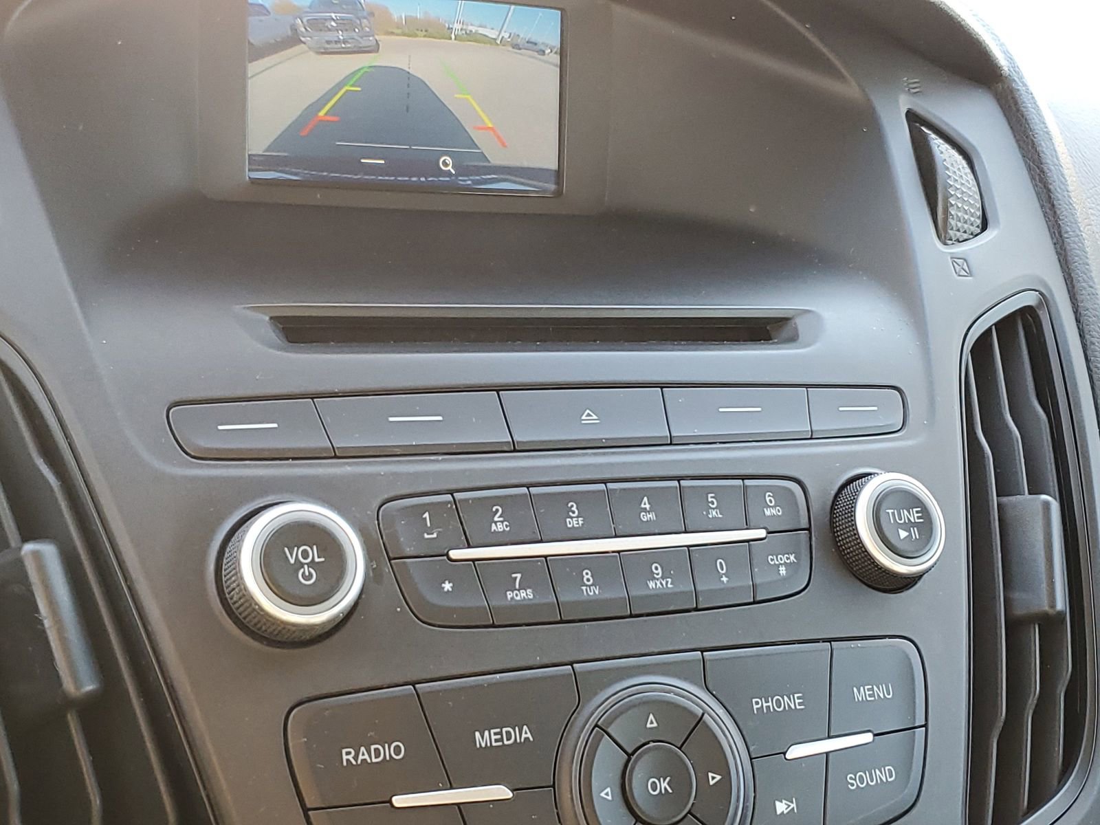 Used 2016 Ford Focus SE image 29