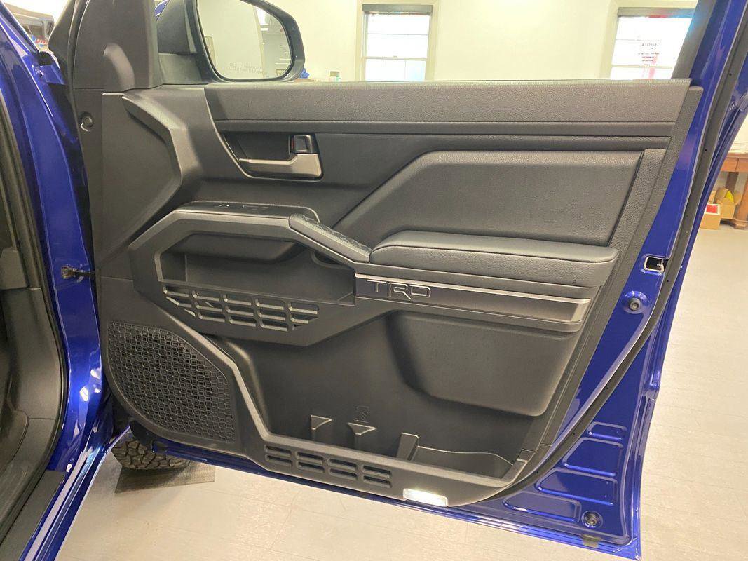 Used 2025 Toyota Tacoma TRD Off-Road image 17